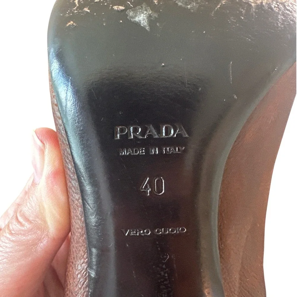 Prada Vintage Brown Leather Studded Grommet Bow Pumps Pointed Toe IT40 9.5